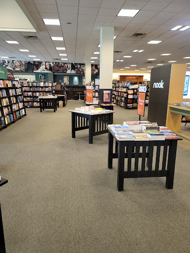 Book Store «Barnes & Noble», reviews and photos, 201 E Central Texas Expy, Harker Heights, TX 76548, USA