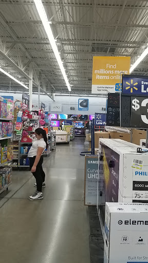 Discount Store «Walmart», reviews and photos, 1965 S Union Ave, Tacoma, WA 98405, USA