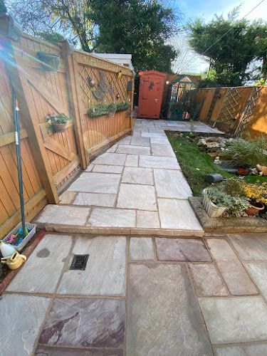 Comments and reviews of Casey Driveways and Landscaping