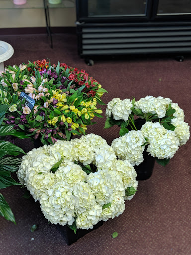 Florist «Lagana Florists», reviews and photos, 698 Washington St, Middletown, CT 06457, USA