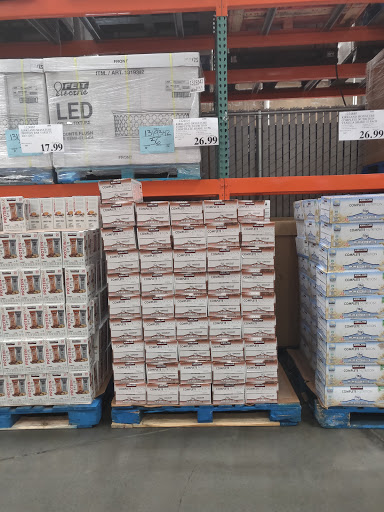 Warehouse store «Costco Wholesale», reviews and photos, 2219 S 37th St, Tacoma, WA 98409, USA