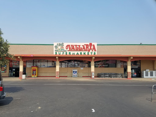 Supermarket «Vallarta Supermarkets», reviews and photos, 600 Bear Mountain Blvd, Arvin, CA 93203, USA