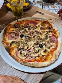 Pizza du Signorizza Pizzeria Restaurant La Roche-sur-Yon - n°7