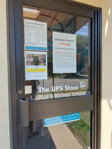 Shipping and Mailing Service «The UPS Store», reviews and photos, 623 Eagle Rock Ave, West Orange, NJ 07052, USA