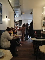 Photo n°29 de Café Dose Paris • Batignolles à Paris ()