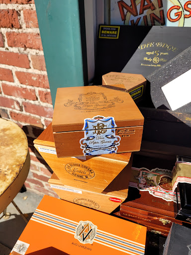Cigar Shop «Burlingame Tobacconists», reviews and photos, 1404 Burlingame Ave, Burlingame, CA 94010, USA