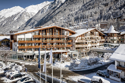 HOTEL Das Central - Alpine . Luxury . Life Sölden