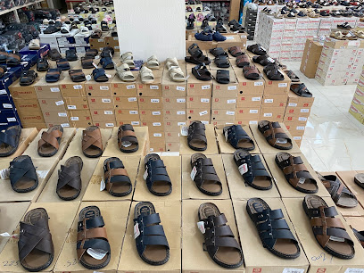 Gezer Ayakkabı İzmir Buca Fabrika Satış Mağazası