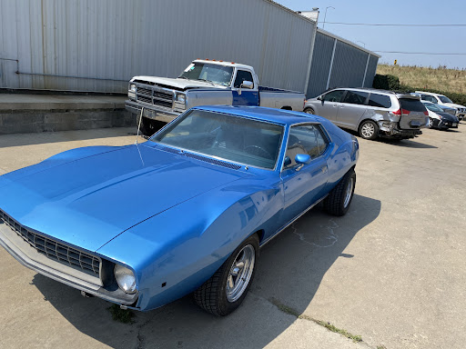 Auto Body Shop «Broomfield Auto Body Inc», reviews and photos, 185 Commerce St, Broomfield, CO 80020, USA