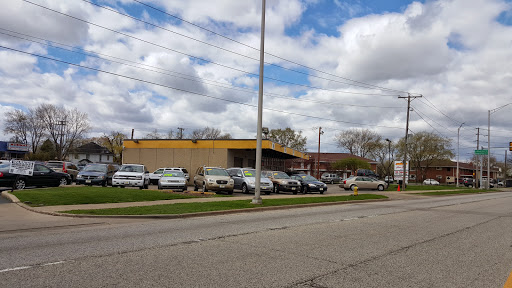 Used Car Dealer «Auto Mart of Mount Prospect», reviews and photos, 1881 W Algonquin Rd, Mt Prospect, IL 60056, USA