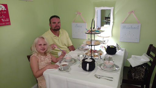 Restaurant «Sisters Tea Parlor & Boutique», reviews and photos, 4765 Fox Run Rd, Buckner, KY 40010, USA