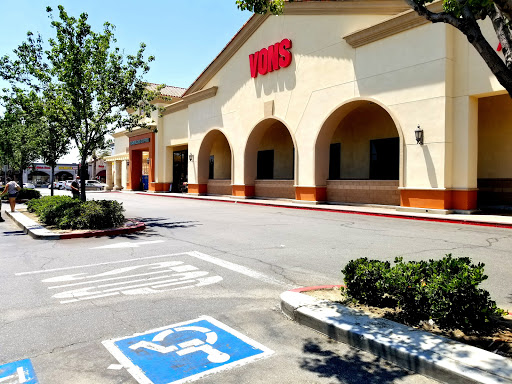 Grocery Store «Vons», reviews and photos, 6170 Hamner Ave, Eastvale, CA 91752, USA