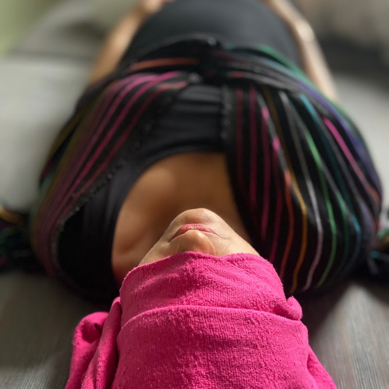 Alexa Dean - Pregnancy Yoga, Massage & Birth Doula