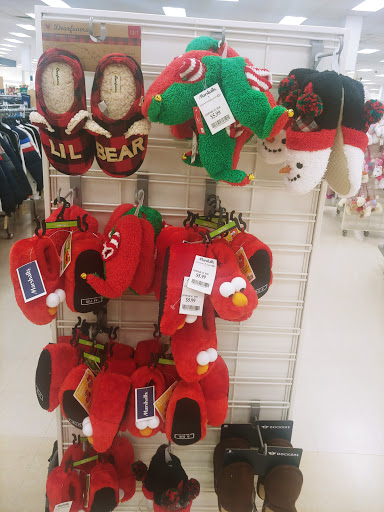 Department Store «Marshalls», reviews and photos, 8483 Grand River Ave, Brighton, MI 48116, USA