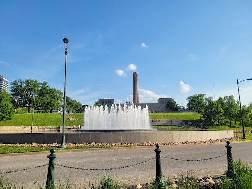 Movie Theater «B&B Theatres KC Extreme Screen Union Station», reviews and photos, 30 W Pershing Rd, Kansas City, MO 64108, USA