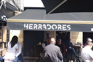 Bar Herradores | Tapas en Soria image
