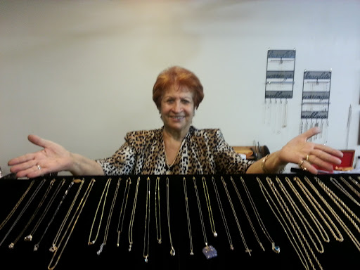 Jeweler «Golden Island Jewelry & Pawn», reviews and photos, 23524 Van Dyke, Warren, MI 48089, USA