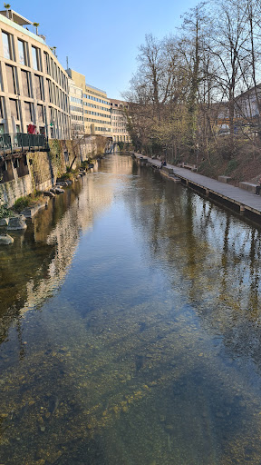 Gessnerallee 36 Parking