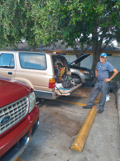 Auto Parts Store «Advance Auto Parts», reviews and photos, 117 N Federal Hwy, Hallandale Beach, FL 33009, USA