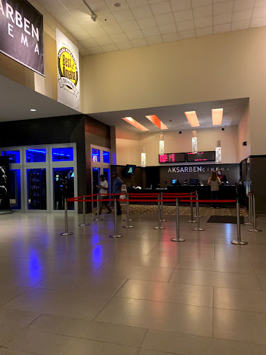 Movie Theater «Aksarben Cinema», reviews and photos, 2110 S 67th St, Omaha, NE 68106, USA