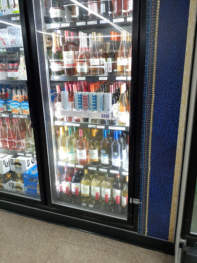 Liquor Store «Half-Time Liquors», reviews and photos, 1362 Lake Bradford Rd, Tallahassee, FL 32304, USA