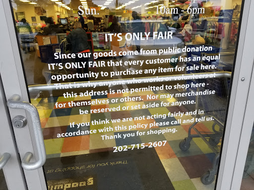 Thrift Store «Goodwill Retail Store & Donation Center», reviews and photos, 2495 Crain Hwy, Waldorf, MD 20601, USA