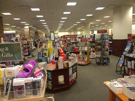 Book Store «Barnes & Noble», reviews and photos, 3111 W Chandler Blvd, Chandler, AZ 85226, USA