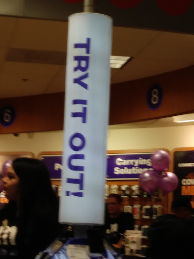 Cell Phone Store «MetroPCS Corporate Store», reviews and photos, 68 Rio Rancho Rd, Pomona, CA 91766, USA