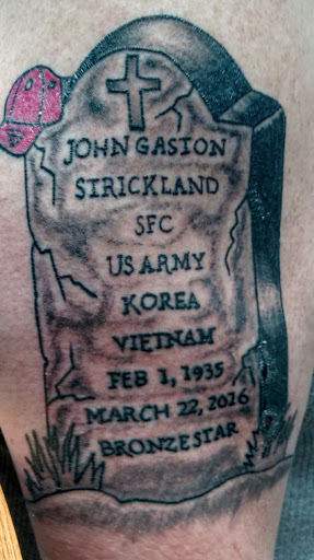 Tattoo Shop «13 Daggers Tattoo Studio», reviews and photos, 2130 Fort Campbell Blvd suite c, Clarksville, TN 37042, USA