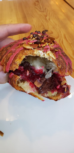 Cake Shop «Cake Life Bake Shop», reviews and photos, 1306 Frankford Ave, Philadelphia, PA 19125, USA