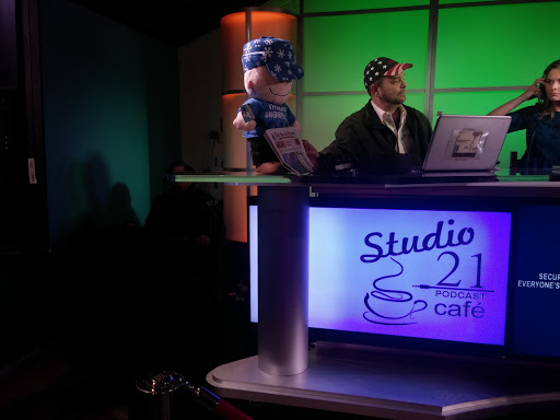 Tobacco Shop «Two Guys Smoke Shop», reviews and photos, 304 S Broadway, Salem, NH 03079, USA