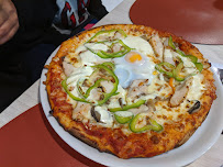 Plats et boissons du Pizzeria Mega Pizz' à Hayange - n°6