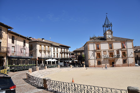 Ayuntamiento de Riaza. Plaza Mayor, 1, 40500 Riaza, Segovia, España