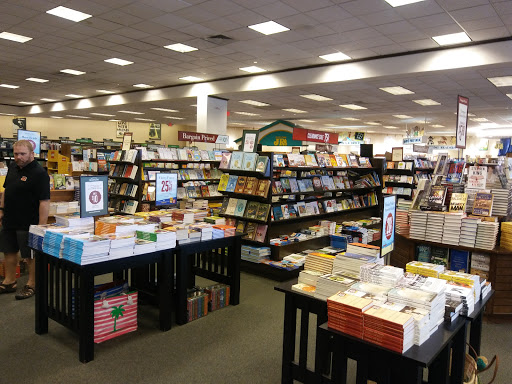 Book Store «Barnes & Noble», reviews and photos, 3685 W Dublin Granville Rd, Columbus, OH 43235, USA