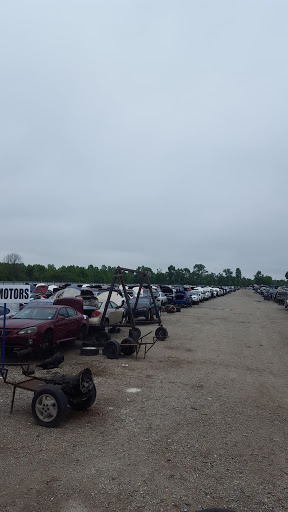 Auto Body Shop «LKQ Self Service - Baton Rouge», reviews and photos, 4007 I- 10 Frontage Rd, Port Allen, LA 70767, USA