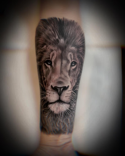 Explore mickey and minnie tattoo ideas, creative tattoo ideas in Arlington, available at Urbans Tattoo & Piercing Studio