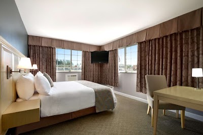 Photos of Travelodge Abbotsford