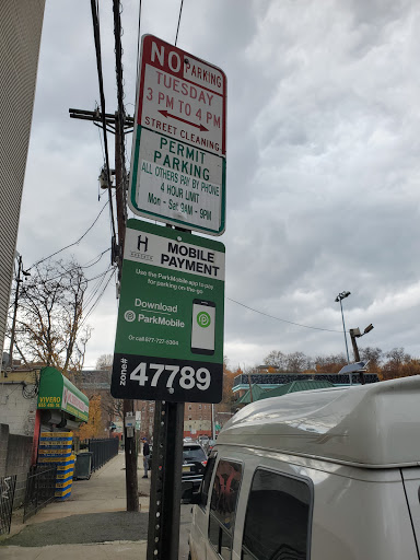 Dog Park «Church Square Park Dog Park», reviews and photos, 401-449 Willow Ave, Hoboken, NJ 07030, USA