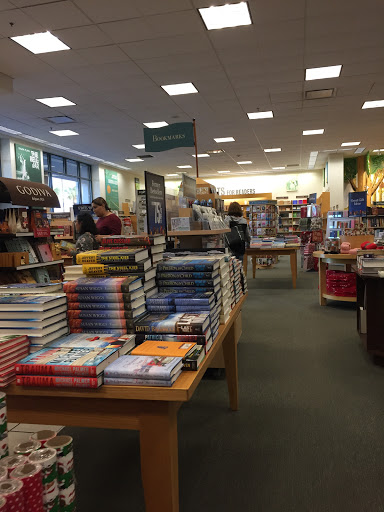 Book Store «Barnes & Noble bookstore», reviews and photos, 4005 N 10th St, McAllen, TX 78504, USA