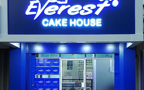Everest cake House image