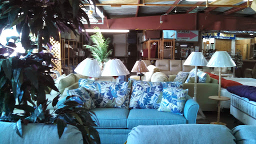 Antique Store «Peddlers Mall Antique & Specialty Shoppes», reviews and photos, 2350 US Hwy 27 S, Sebring, FL 33870, USA