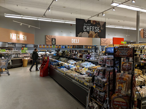 Grocery Store «Giant Food», reviews and photos, 1020 W 41st St, Baltimore, MD 21211, USA