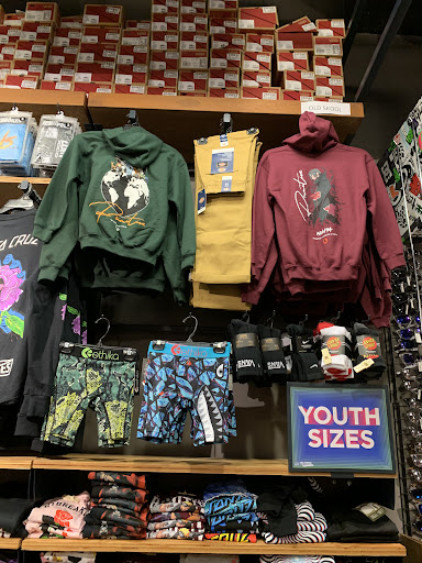 Clothing Store «Zumiez», reviews and photos, 300 Monticello Ave #193, Norfolk, VA 23510, USA