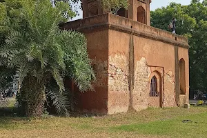 Phuta Gumbad image