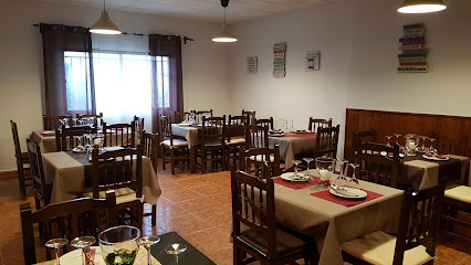 Las Pizarras restaurante - EX-108, 10690, Cáceres, Spain