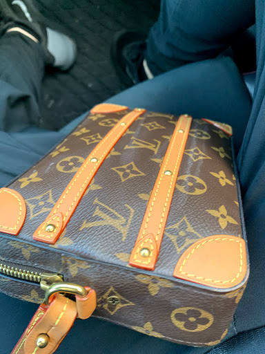 Louis Vuitton Ogilvy