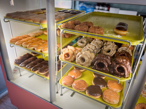 Donut Shop «Rainbow Donuts», reviews and photos, 1271 S Diamond Bar Blvd, Diamond Bar, CA 91765, USA