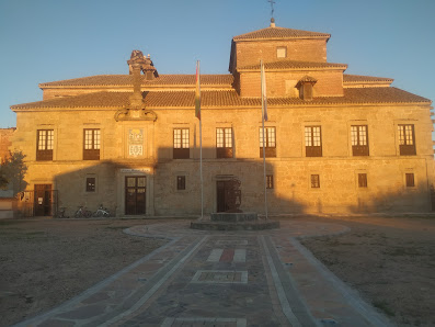 Biblioteca Pública Municipal de Velada. C. Palacio, 13, 45612 Velada, Toledo, España