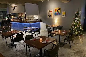 에픽키친 Epic Kitchen & Bar image