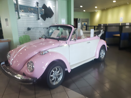 Volkswagen Dealer «Capitol Volkswagen», reviews and photos, 911 Capitol Expressway Auto Mall A, San Jose, CA 95136, USA